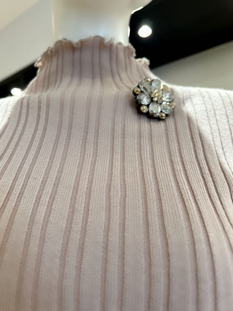 Rene ルネ フリルネック ニット プルオーバー 34 ピンクベージュ