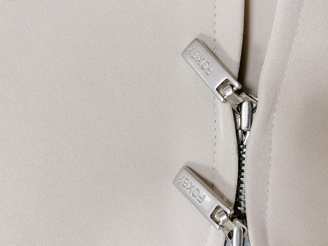 新品同様★FOXEY/フォクシーコート カフェクレーム ’23掲載商品40