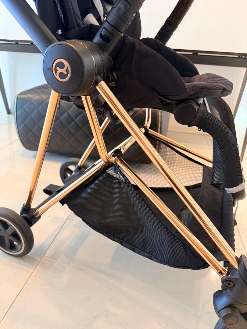 美品！！2024年購入cybex サイベックス ミオス JP3ローズゴールド