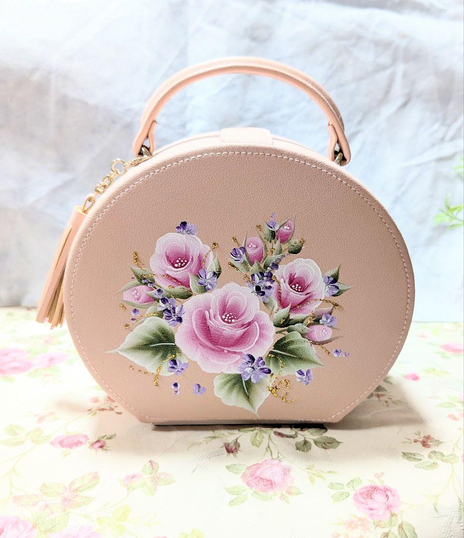 手描きの薔薇が素敵なアクセサリーBOX