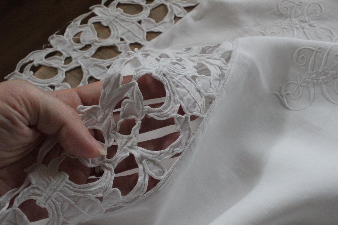 フランスアンティーク/モノグラムクッションカバー/MONOGRAM \"J・M\"