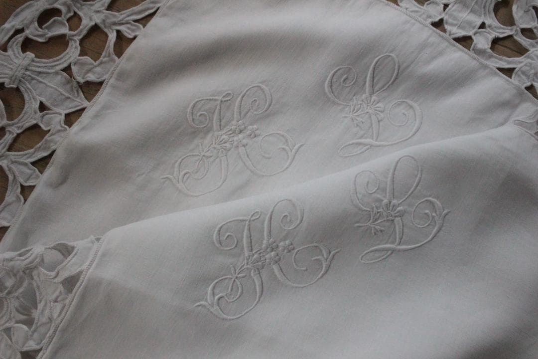 フランスアンティーク/モノグラムクッションカバー/MONOGRAM \"J・M\"