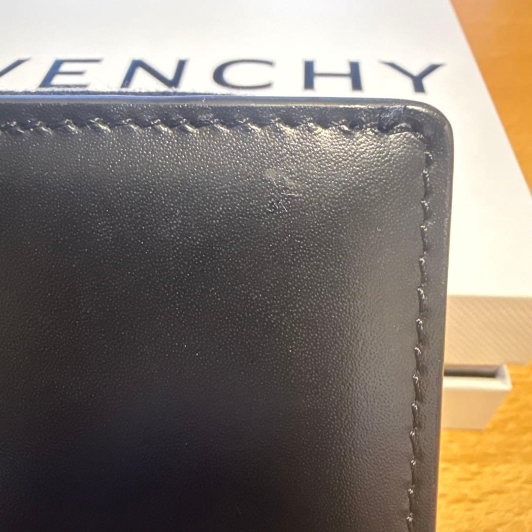 (美品) GIVENCHY カーフレザー 黒 二つ折り財布