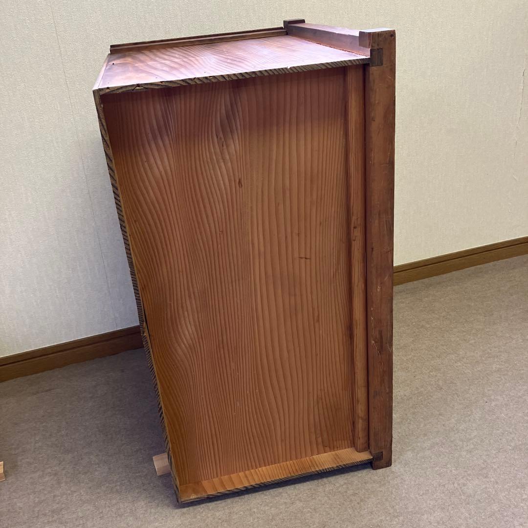 銅の取手金具のレトロなニ段引き出し（ローチェスト）