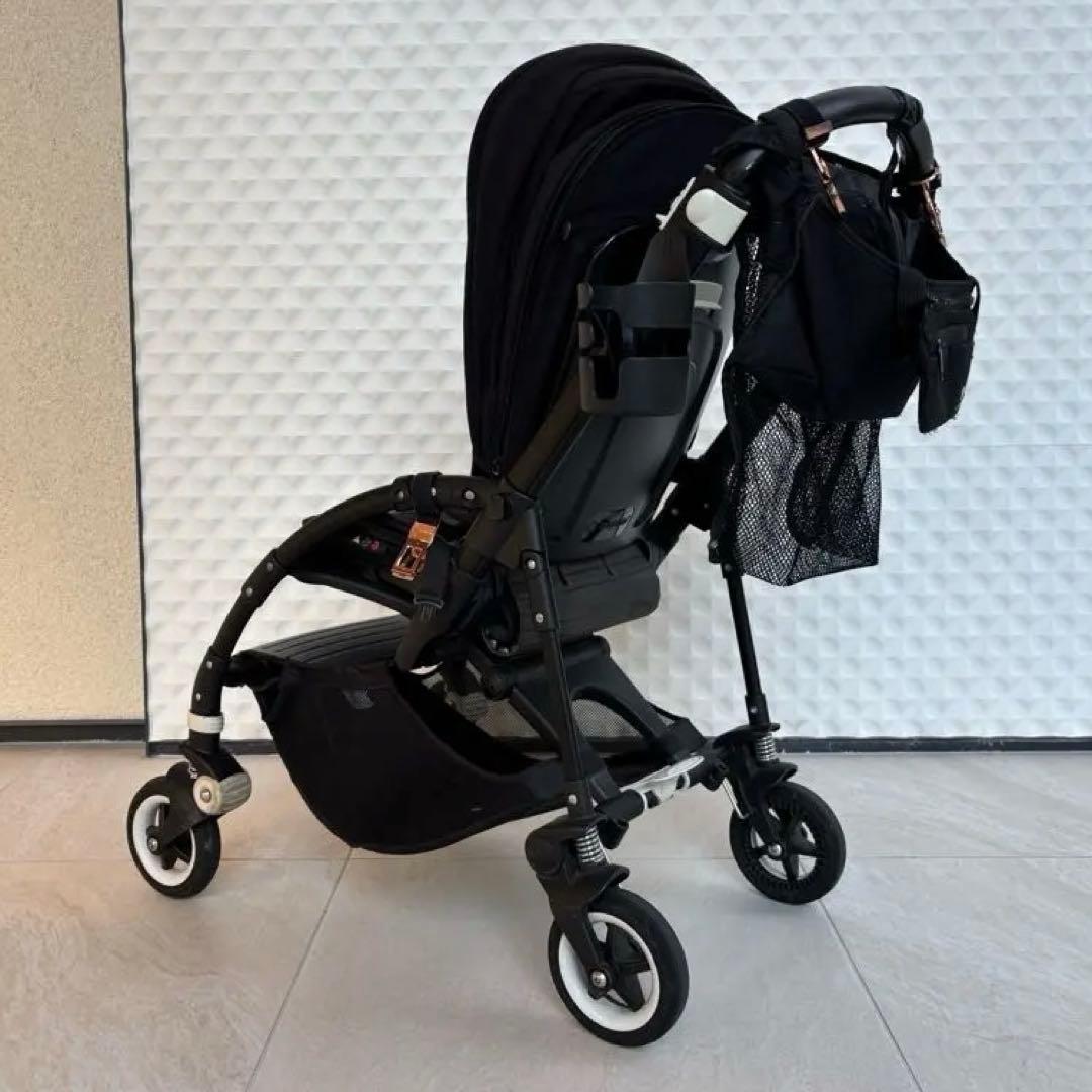 ナイキの靴付き　黒 ベビーカー バガブー ビー5 雨具　カップ　ポーチ