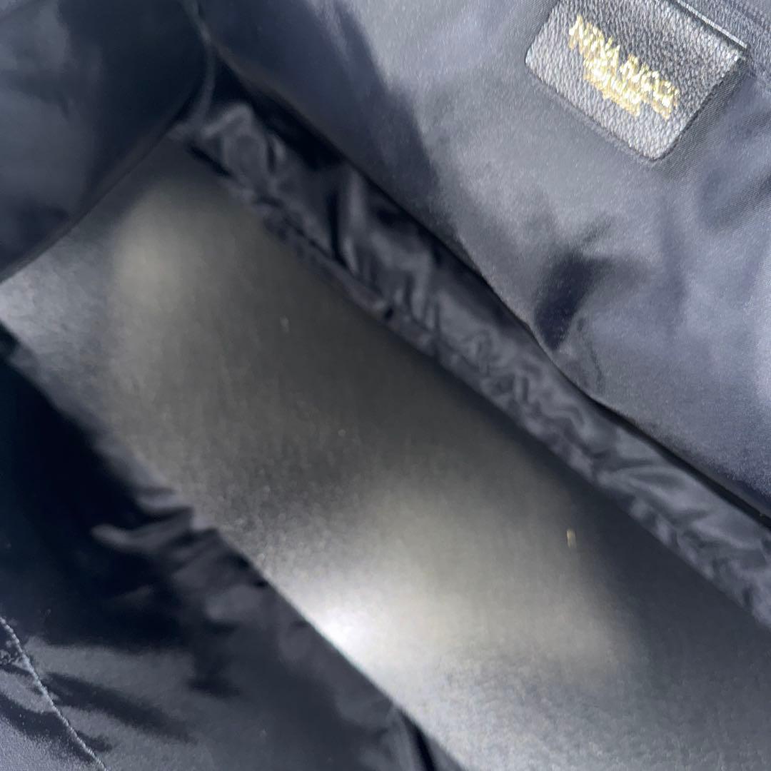 ほぼ未使用品 NINA RICCI ニナリッチ ナイロン総柄 ボストンバッグ 黒