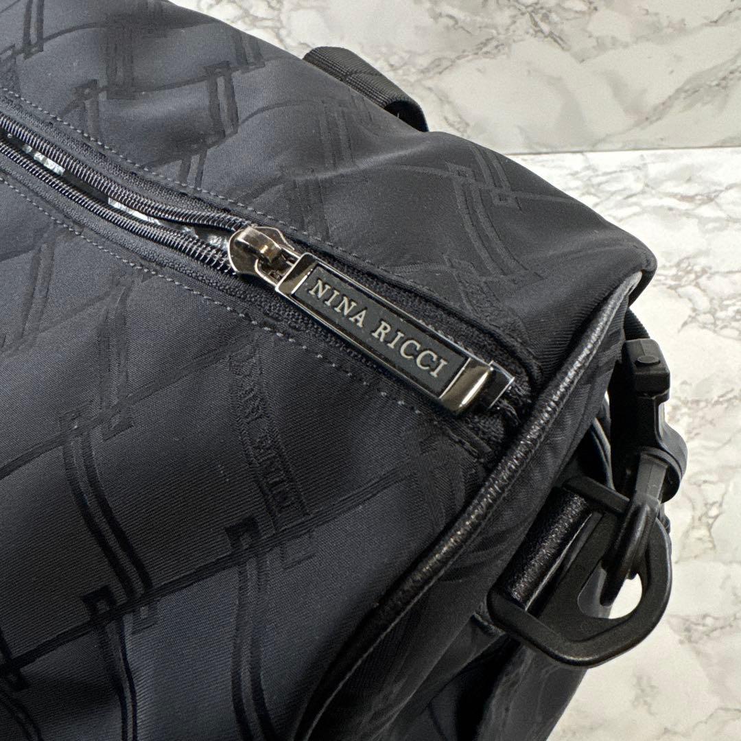 ほぼ未使用品 NINA RICCI ニナリッチ ナイロン総柄 ボストンバッグ 黒