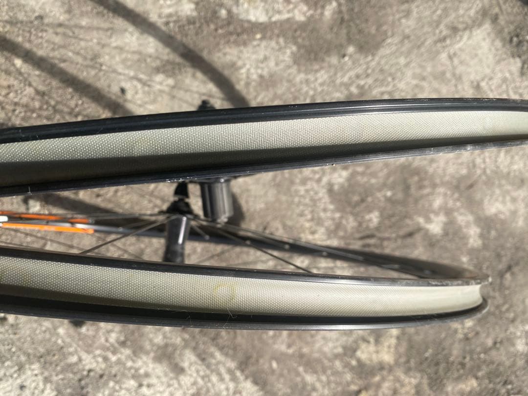 BONTRAGER TLR チューブ無し　ホイール