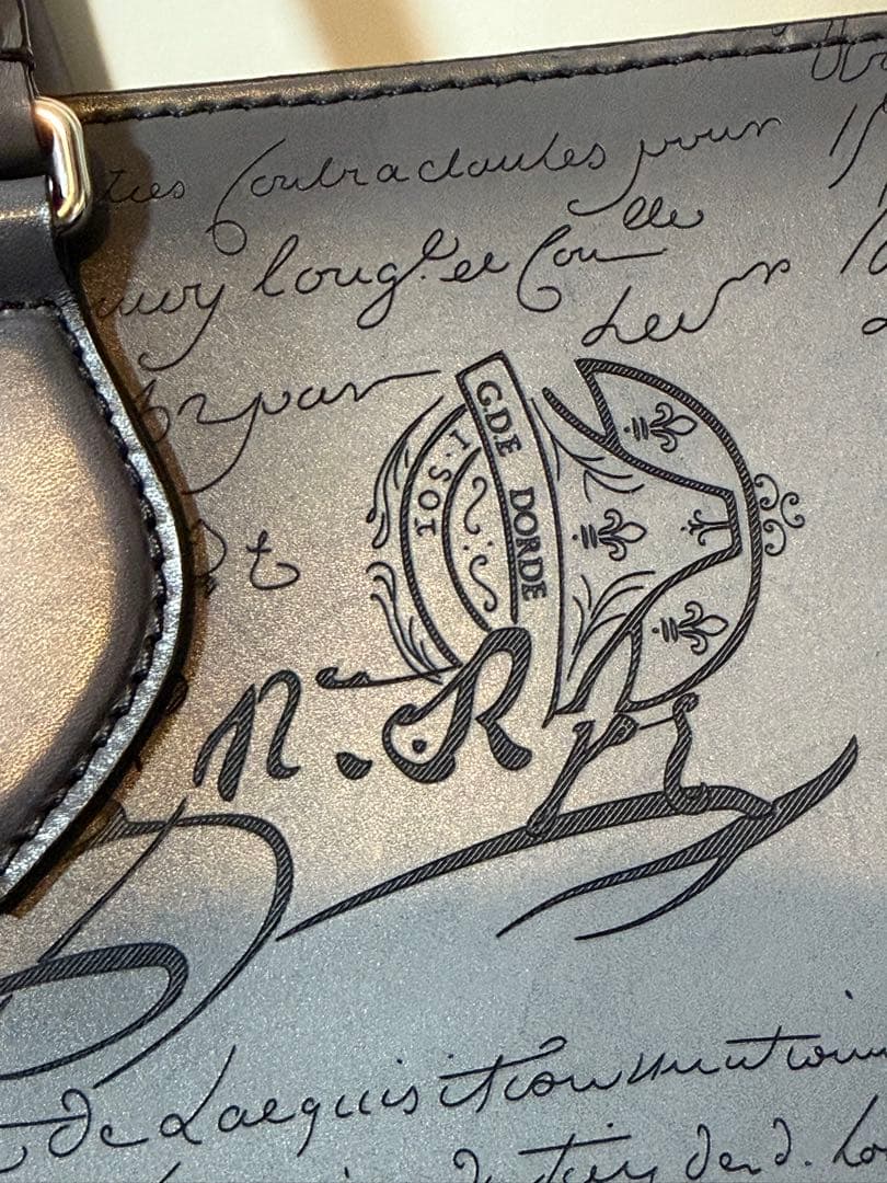 49万ベルルッティberlutiトゥジュールミニネオスクリットレザートートバッグ