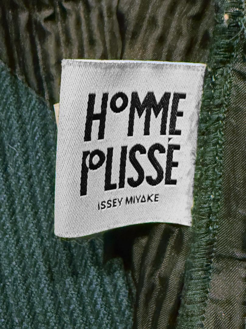 新品同様 イッセイミヤケ オムプリッセ ウールライクコート