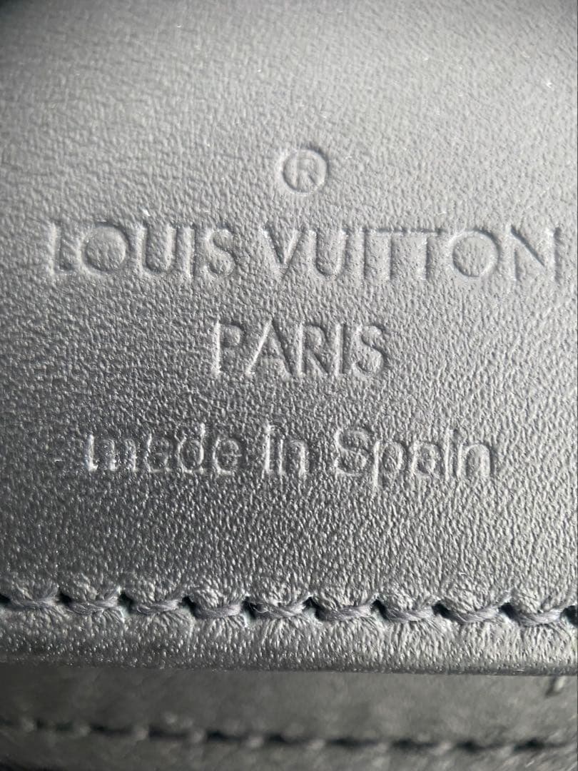 ルイヴィトン M62902 モノグラムシャドウ ジッピーウォレットヴェルティカル