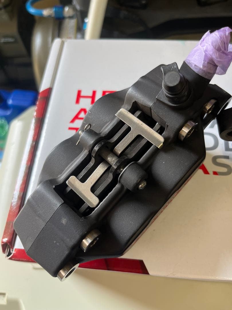 brembo ブレーキキャリパー 黒