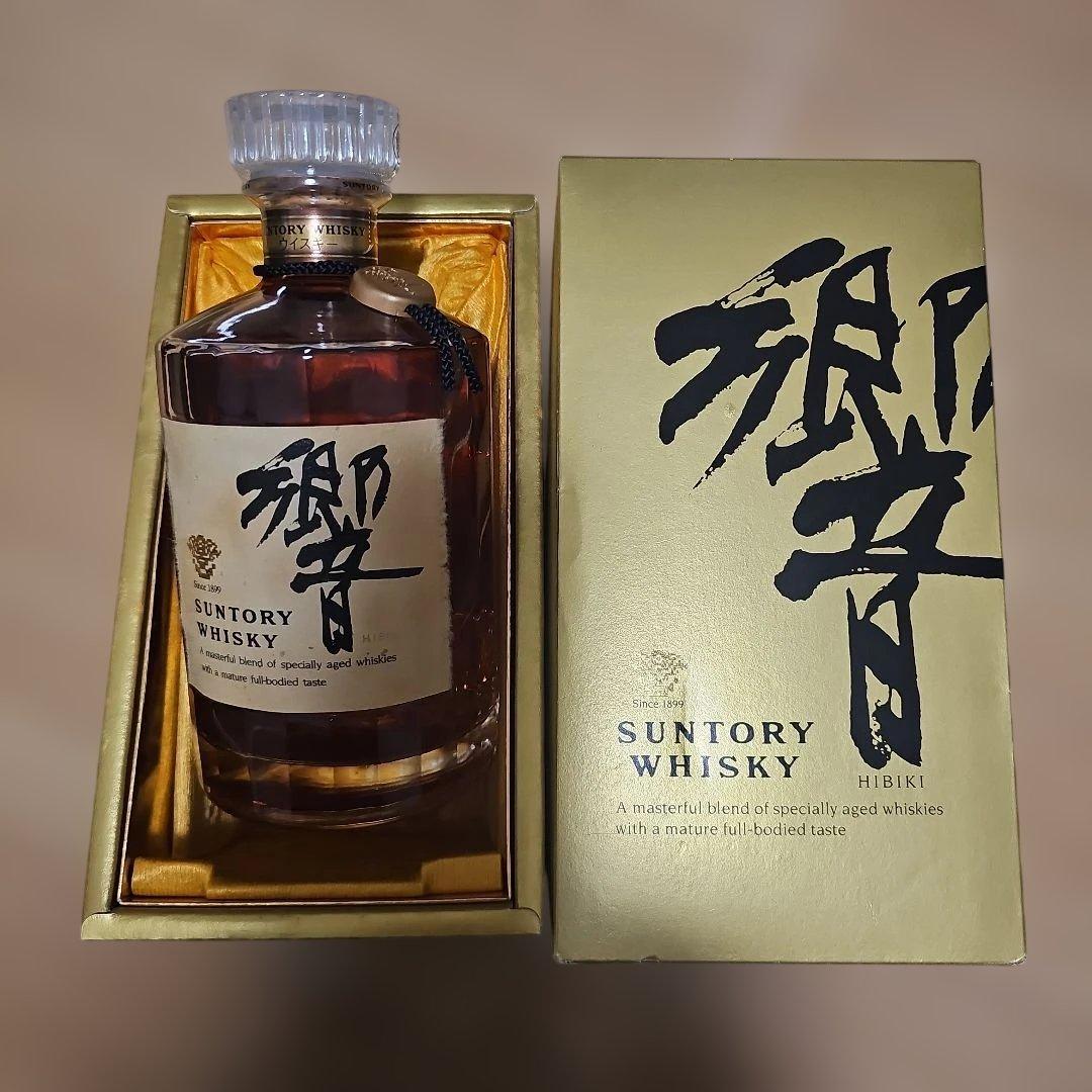 Suntory 響 Hibiki 700ml 43% ウイスキー