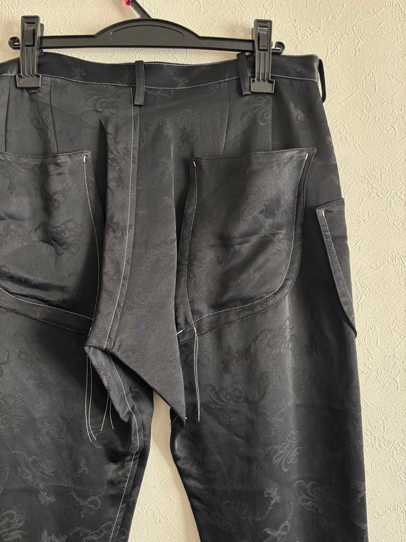 sulvam スティッチスリムフレアパンツ