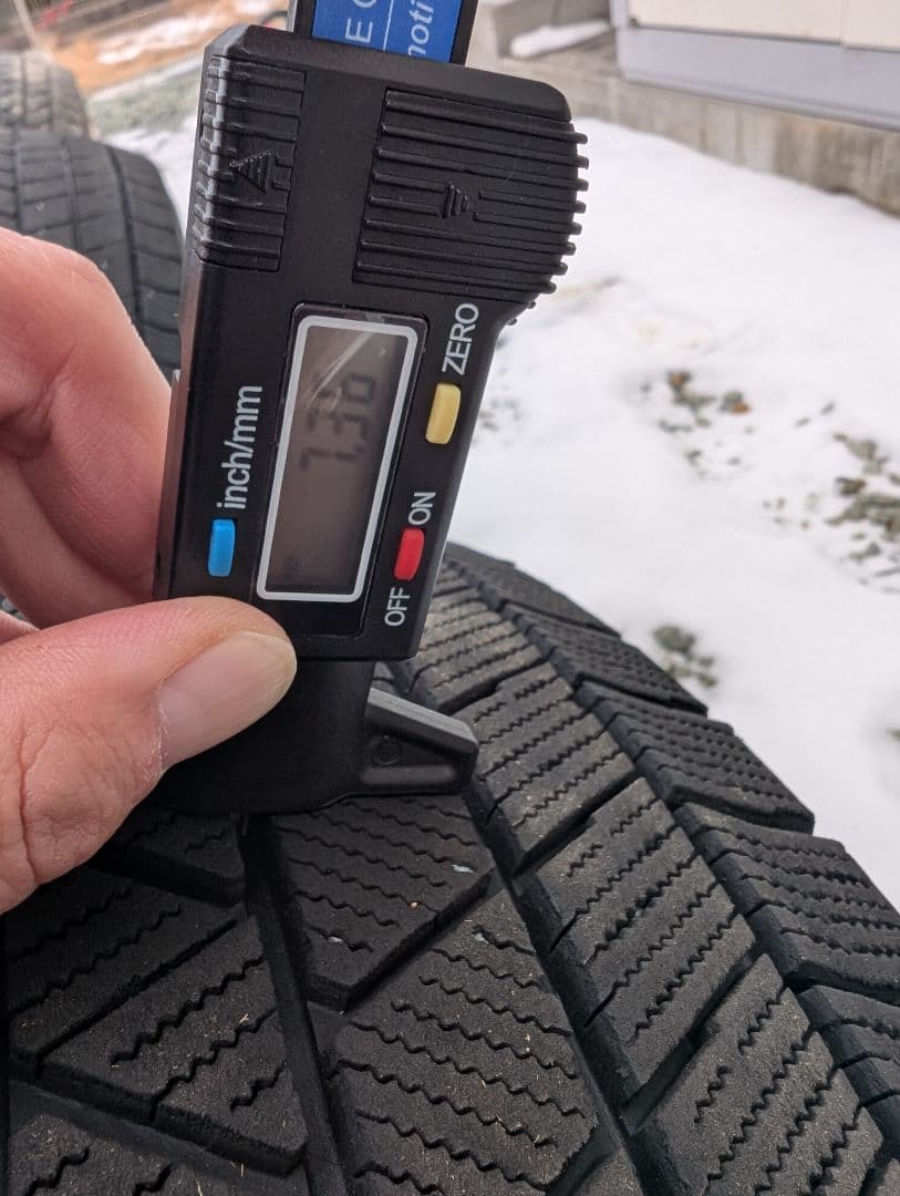 たきちゃん195/65r16 VRX3 スタッドレス4本