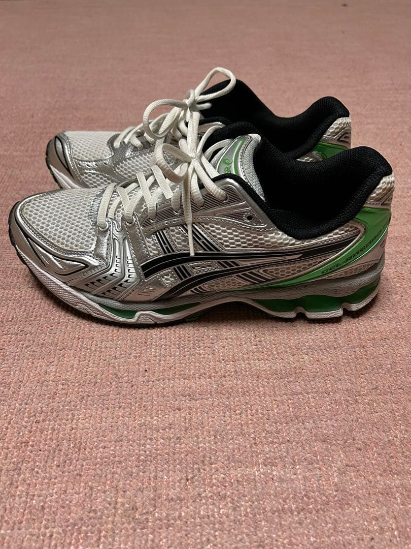 靴 asicsGEL-KAYANO 14 WHITE/MALACHITE GREEN