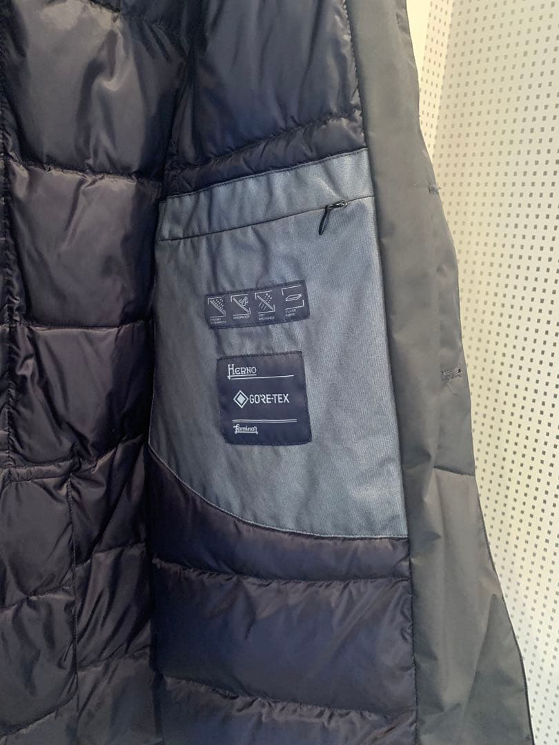 k*i様 HERNO ステンカラーダウンコート