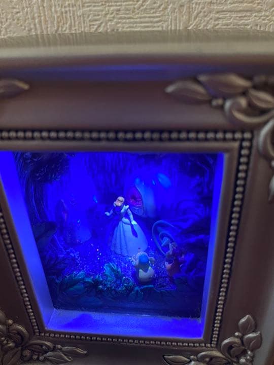ディズニーワールド　シンデレラ　光る置物