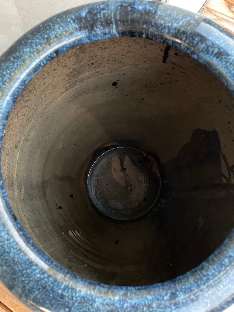 青色と黒のグラデーション陶器鉢　インテリアオブジェ　庭の置物　ライオン　大型