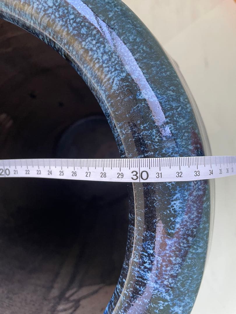 青色と黒のグラデーション陶器鉢　インテリアオブジェ　庭の置物　ライオン　大型