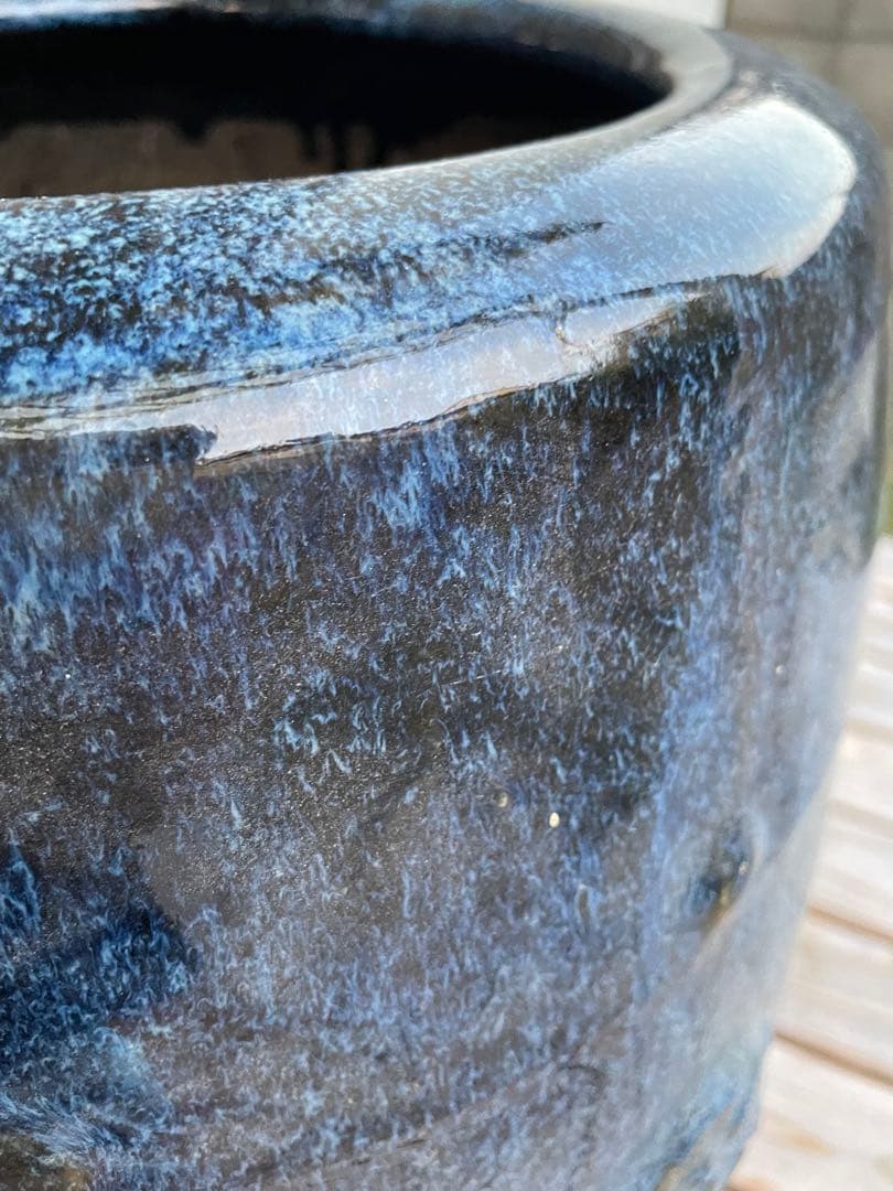 青色と黒のグラデーション陶器鉢　インテリアオブジェ　庭の置物　ライオン　大型