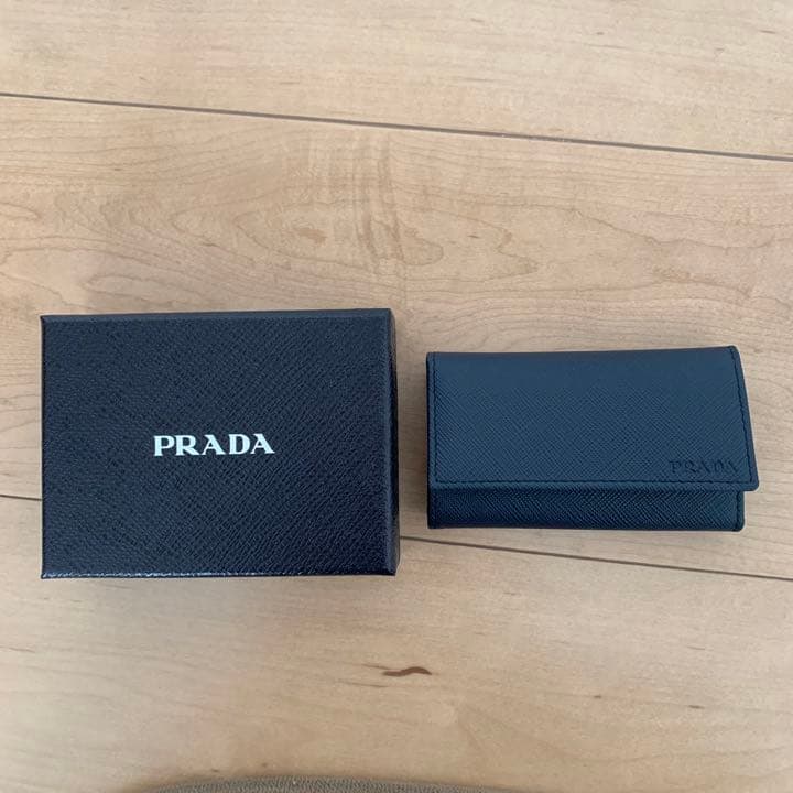 PRADA キーケース