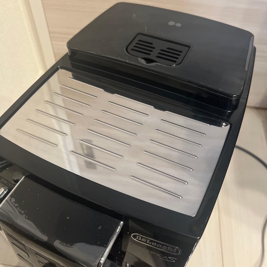 DeLonghi ECAM23120BN エスプレッソマシン