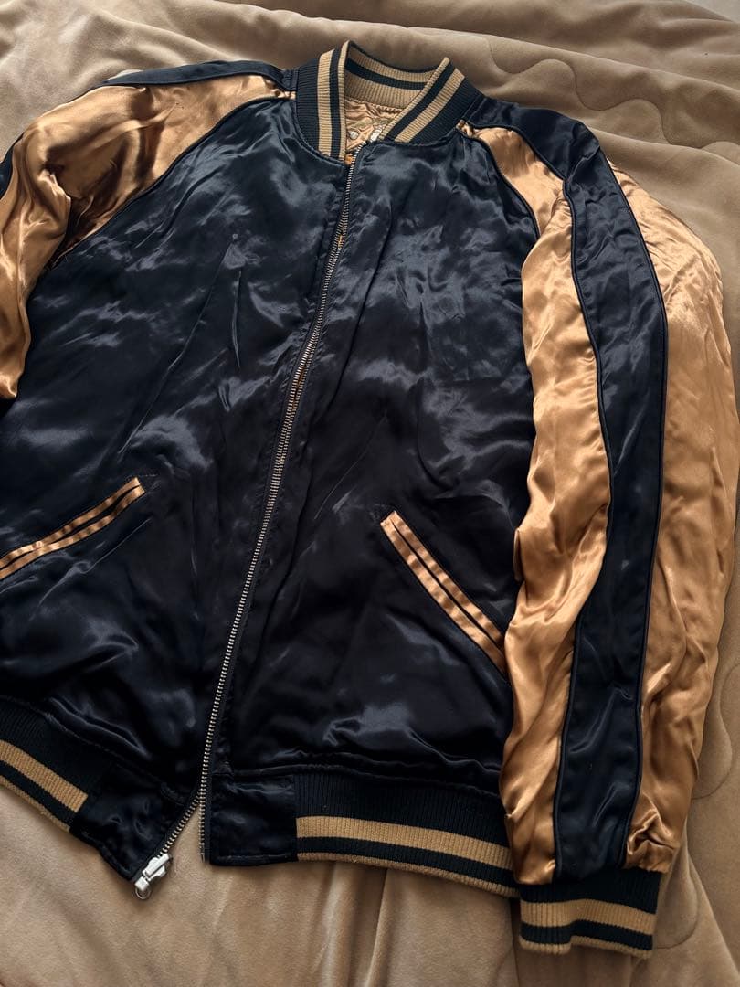 美品 ２面用 絡繰魂 虎 桜 日本限定 スカジャン vintage レーヨン