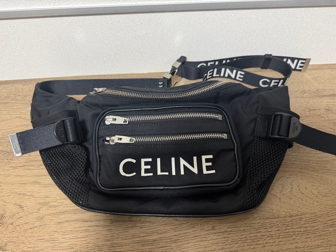 CELINE ボディバック