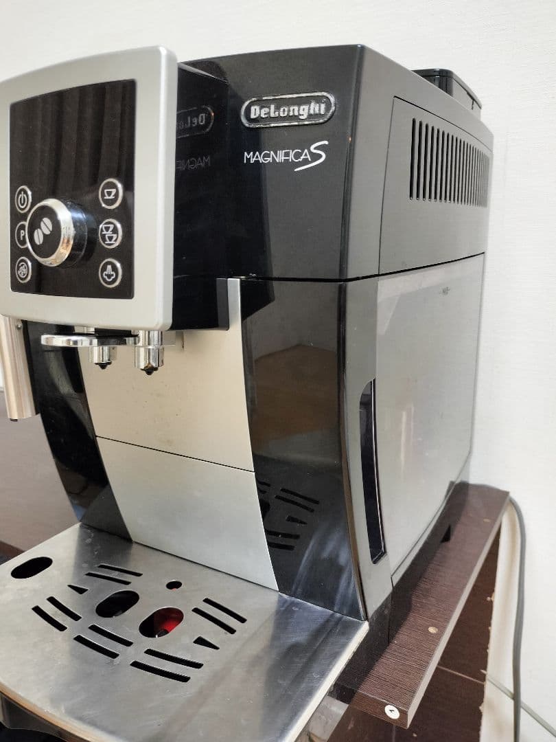 De'Longhi Magnifica S エスプレッソマシン　ジャンク品