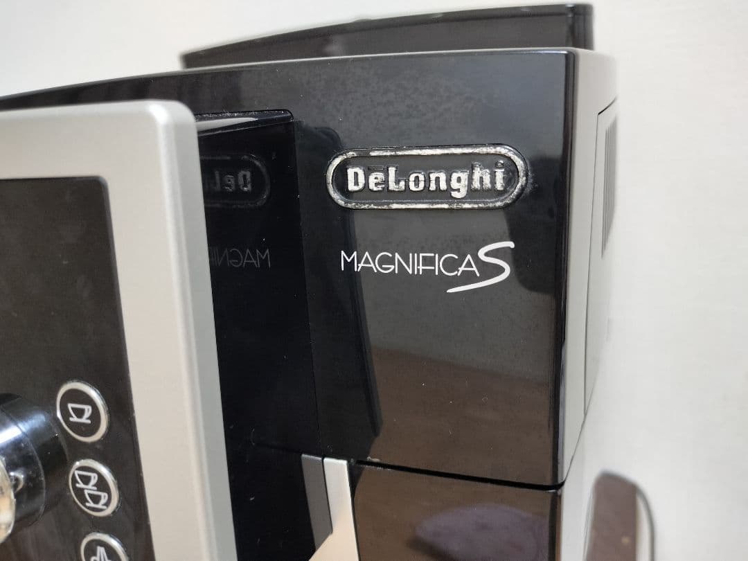De'Longhi Magnifica S エスプレッソマシン　ジャンク品