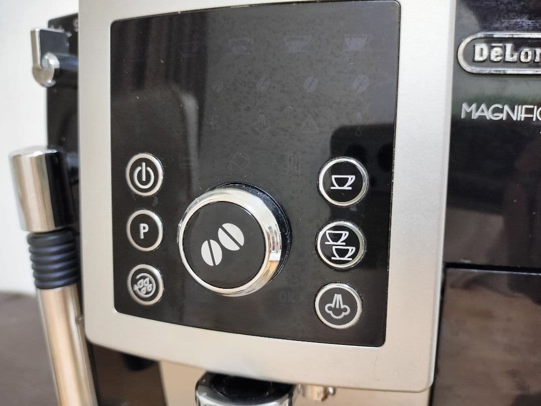 De'Longhi Magnifica S エスプレッソマシン　ジャンク品