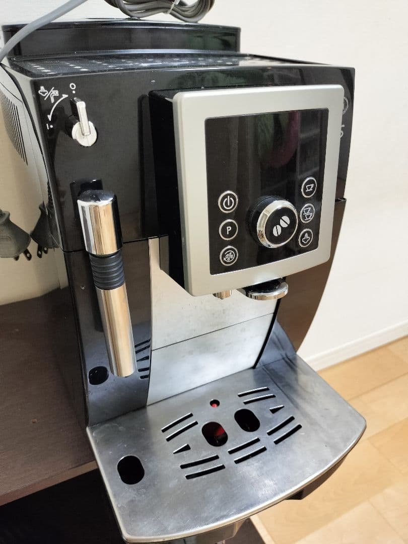 De'Longhi Magnifica S エスプレッソマシン　ジャンク品