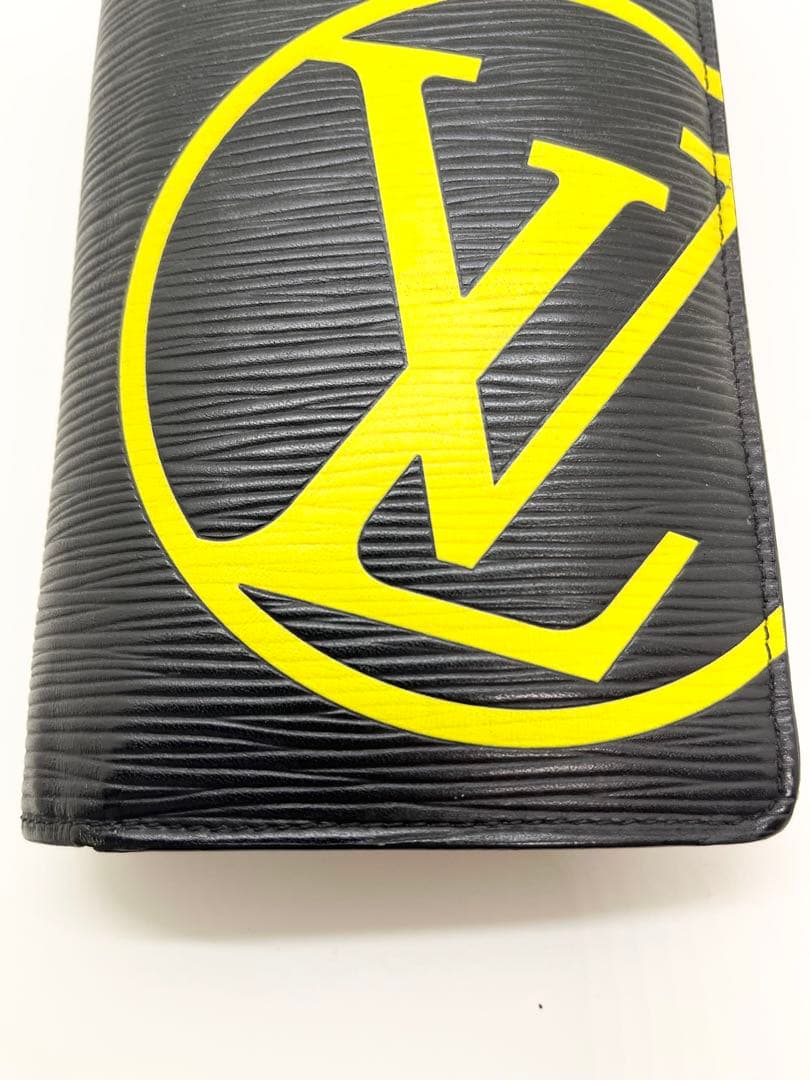 【美品】ルイヴィトン LVサークル ポルトフォイユ ブラザ 二つ折り長財布