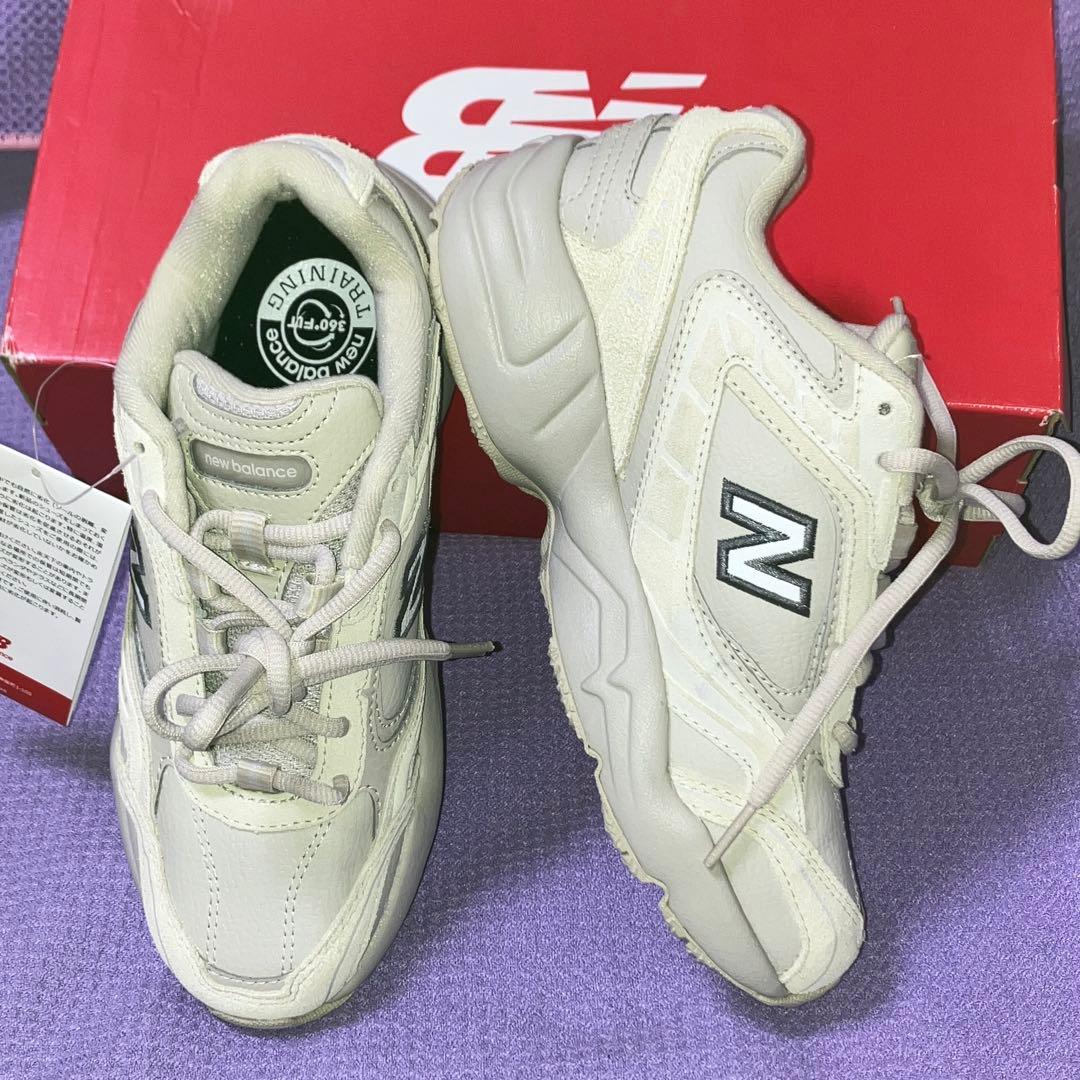 新品未使用　ニューバランススニーカー　WX452SR　23cm