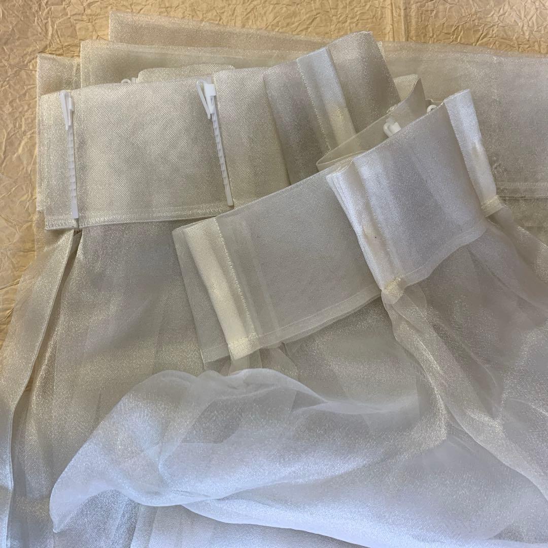 引っ掻き傷ありフィスバFISBA薄ベージュレースカーテン205×215が2枚