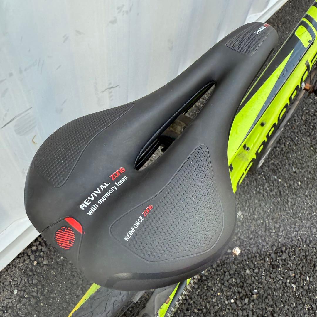 クロスバイク QUICK4 身長165-175cm 定価8.3万円