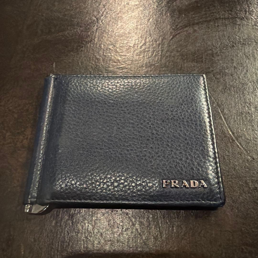 【最終価格】PRADA ネイビー 二つ折り財布