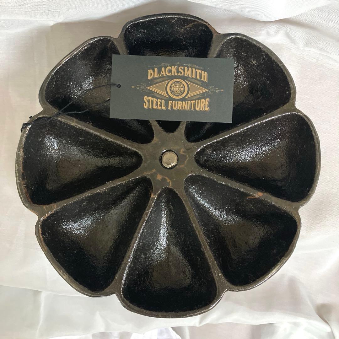 BLACK SMITH ブラックスミス 鋳物 スチールパーツ入れ ビンテージ復刻
