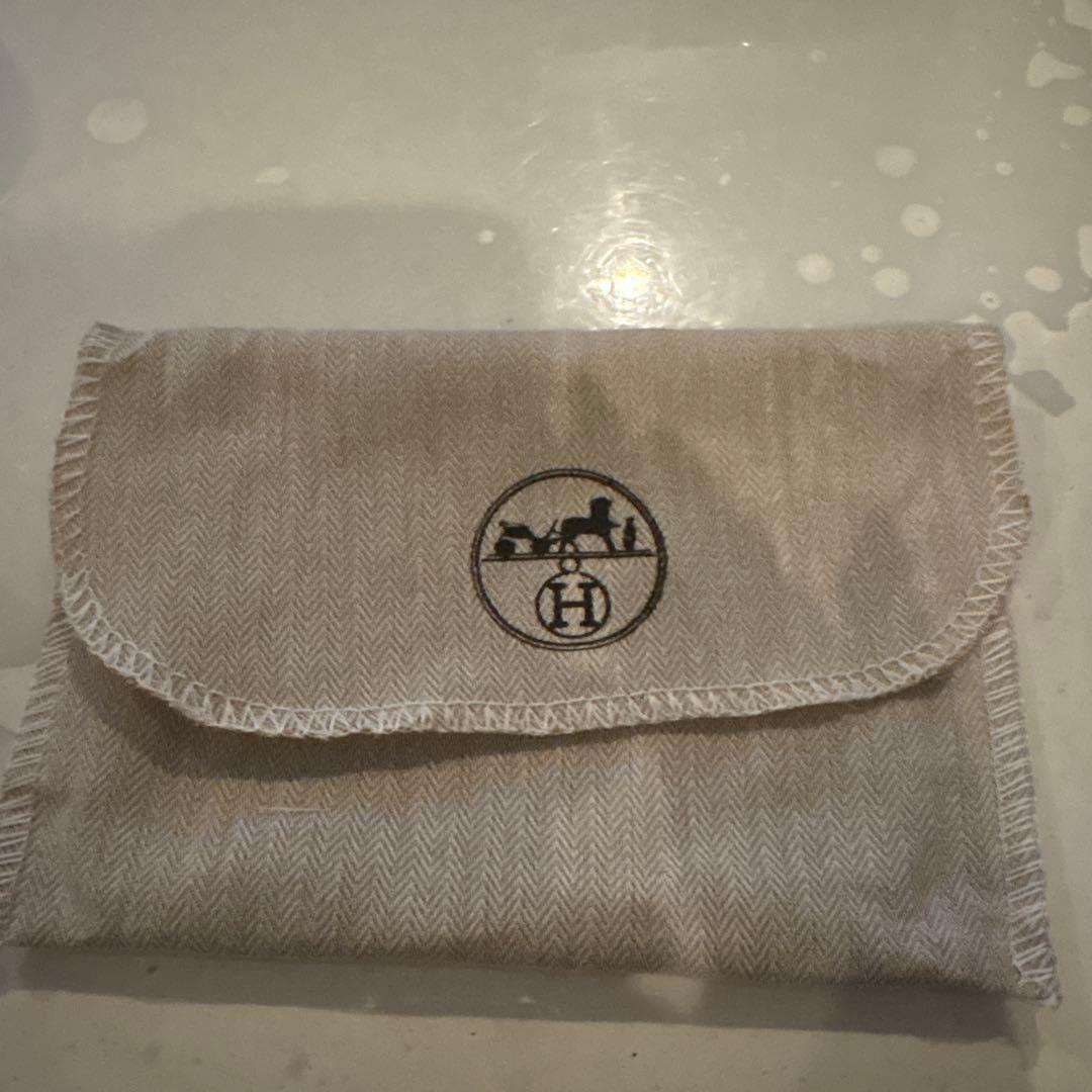 0101　べアンコンパクト　二つ折財布