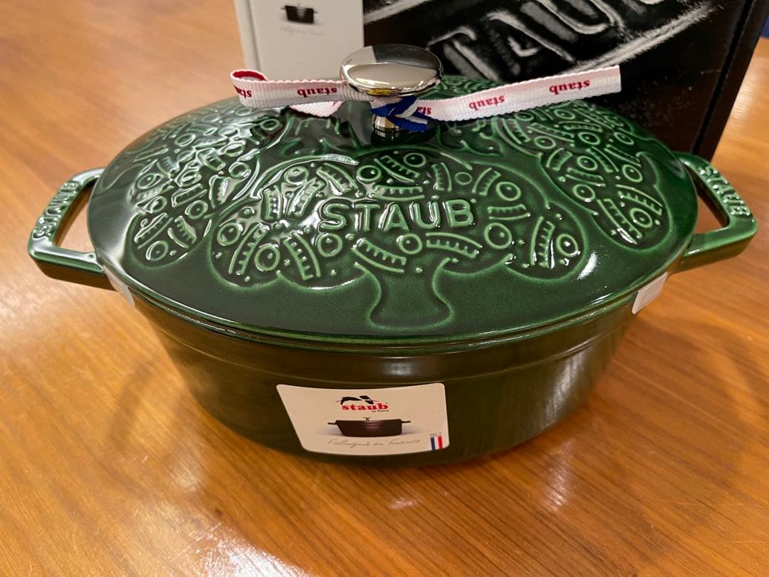 ストウブ×ミナペルホネン　フォレストココット　オーバル　２３ｃｍ　バジルグリーン