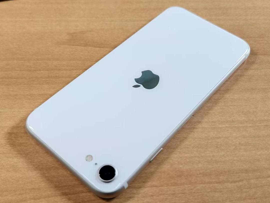 020900H iPhoneSE A2782 64GB 第3世代 最大容量97%