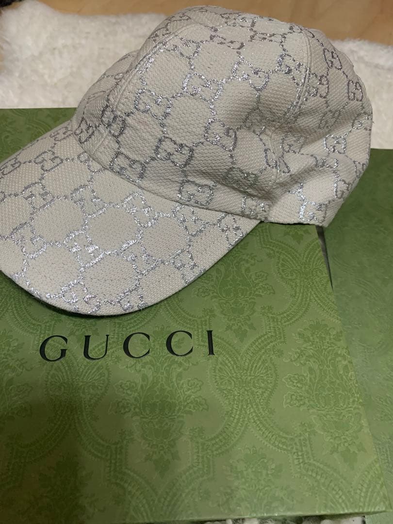 GUCCI 綺麗なキャップ M (57 cm)