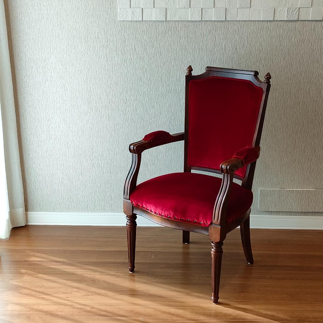 〈美品〉アンティーク　アームチェア　鋲打ち　ワインレッド