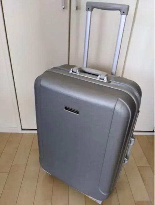 ロジェールジャパンのスーツケース TSAロック付 防水