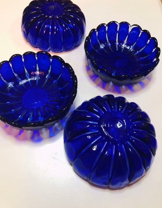 大正ロマン　アンティーク　手吹きガラス　大正期　厚手ボウル　青ガラス　4個　菊割