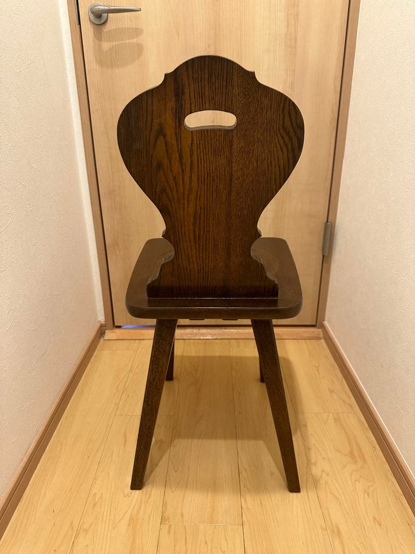 Knock on wood イス