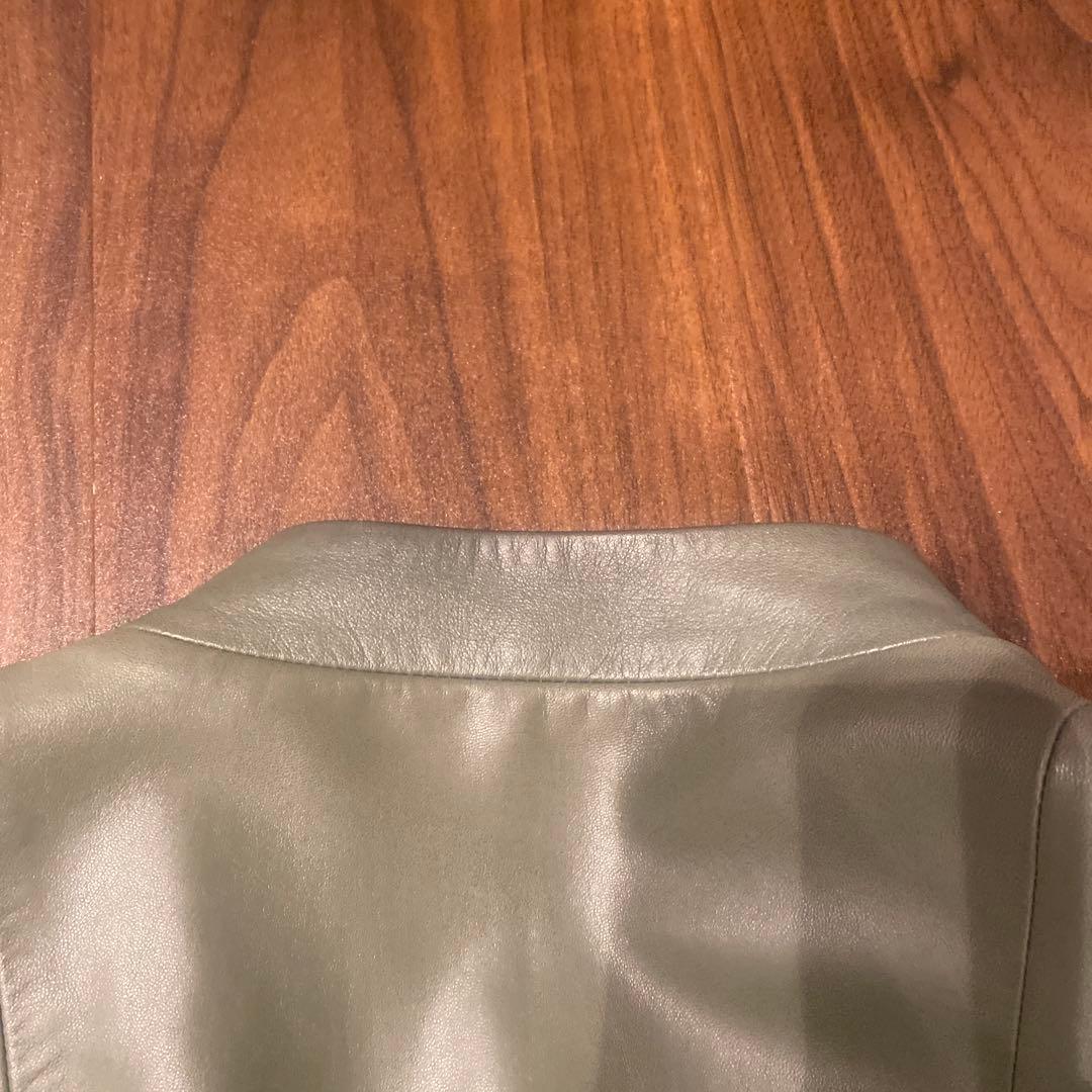 シクラス　（カーキ色）レザージャケット