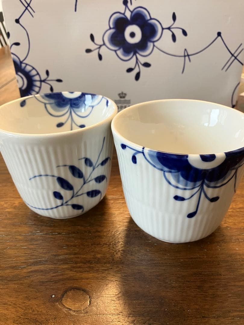 ロイヤルコペンハーゲンブルーフルーテッドメガ　カップ