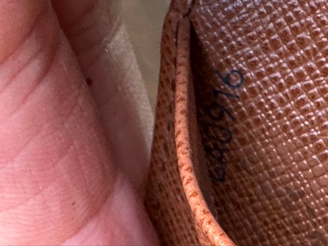 ルイビィトン　パスポートケース